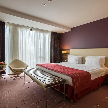 Ramada Otel 4*