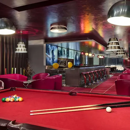 Ramada 4*